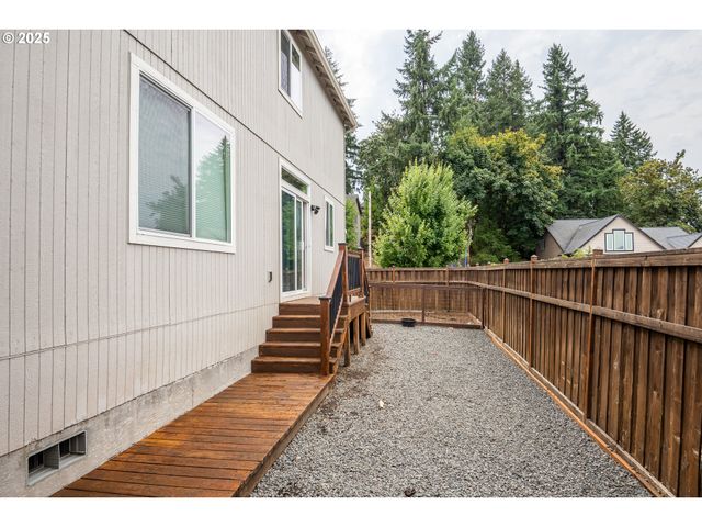 4765 GLACIER MEADOWS Loop, Springfield, OR 97478