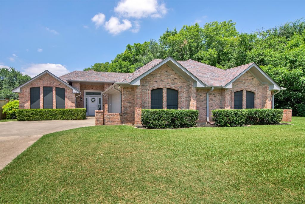 1602 Archer Circle, Sherman, TX 75092