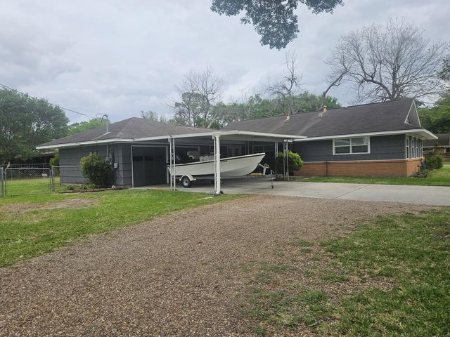 1518 Lawrence Street, Rosenberg, TX 77471