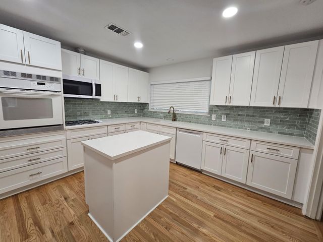 1518 Lawrence Street, Rosenberg, TX 77471