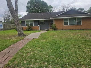 1518 Lawrence Street, Rosenberg, TX 77471