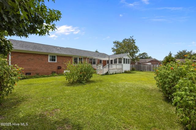 120 Craven Drive, Havelock, NC 28532