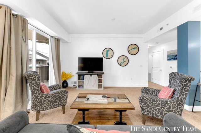 529 Miller Drive 305, Grand Haven City, MI 49417