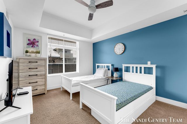 529 Miller Drive 305, Grand Haven City, MI 49417