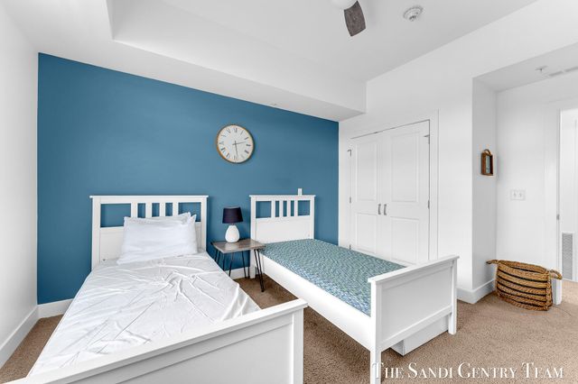 529 Miller Drive 305, Grand Haven City, MI 49417