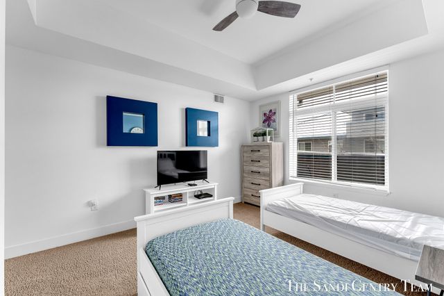 529 Miller Drive 305, Grand Haven City, MI 49417