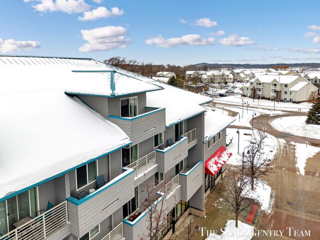529 Miller Drive 305, Grand Haven City, MI 49417