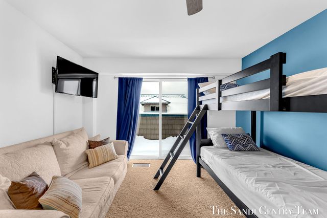 529 Miller Drive 305, Grand Haven City, MI 49417