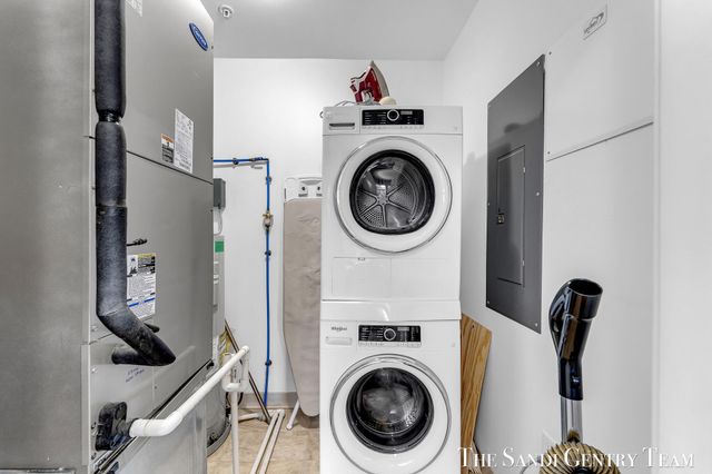 529 Miller Drive 305, Grand Haven City, MI 49417