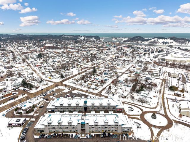 529 Miller Drive 305, Grand Haven City, MI 49417