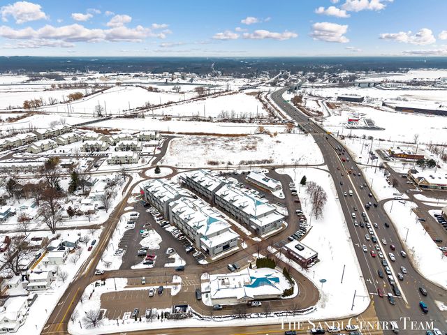 529 Miller Drive 305, Grand Haven City, MI 49417