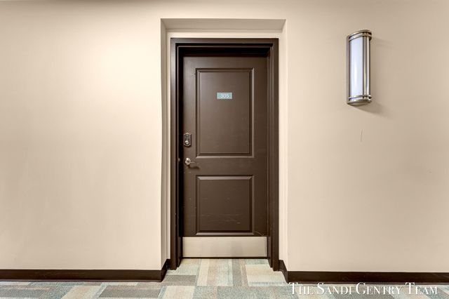 529 Miller Drive 305, Grand Haven City, MI 49417