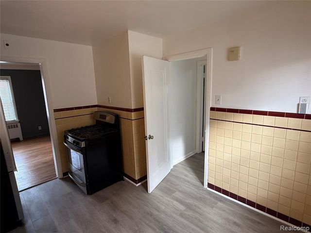 5115 Chatsworth Street, Detroit, MI 48224