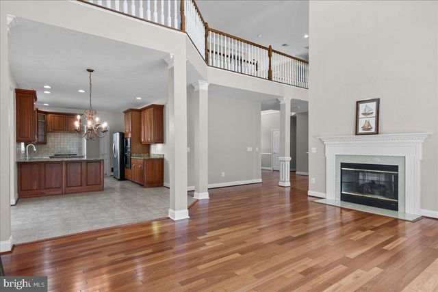5008 SHORTGRASS LN, Haymarket, VA 20169
