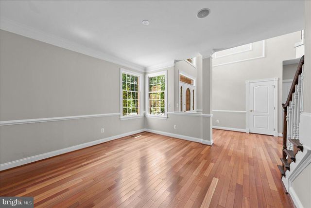 5008 SHORTGRASS LN, Haymarket, VA 20169