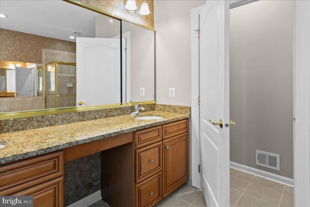 5008 SHORTGRASS LN, Haymarket, VA 20169