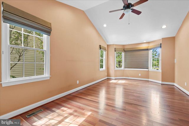 5008 SHORTGRASS LN, Haymarket, VA 20169