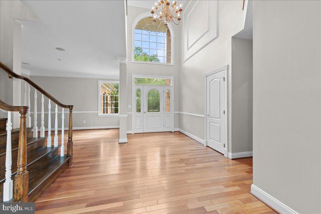 5008 SHORTGRASS LN, Haymarket, VA 20169