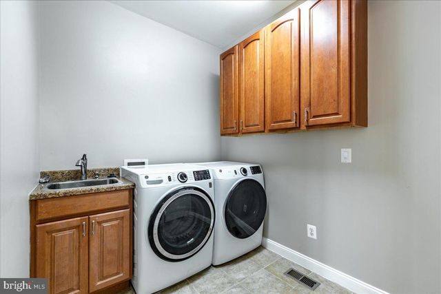 5008 SHORTGRASS LN, Haymarket, VA 20169