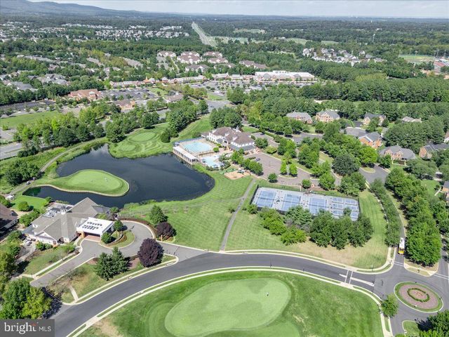 5008 SHORTGRASS LN, Haymarket, VA 20169