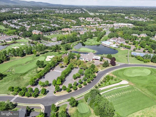 5008 SHORTGRASS LN, Haymarket, VA 20169