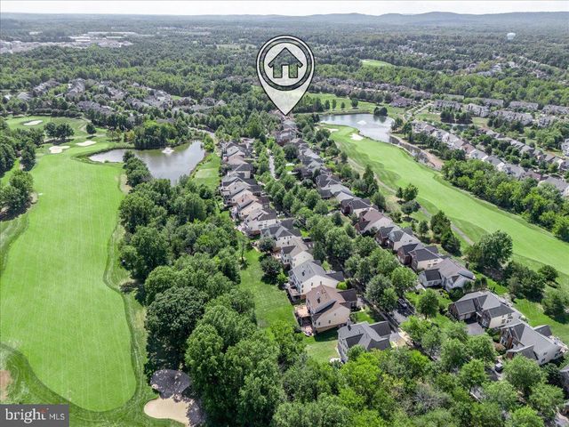5008 SHORTGRASS LN, Haymarket, VA 20169