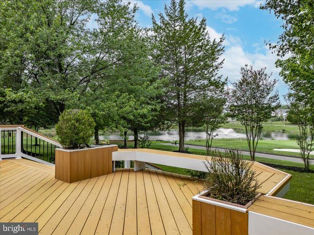 5008 SHORTGRASS LN, Haymarket, VA 20169