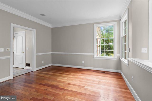 5008 SHORTGRASS LN, Haymarket, VA 20169