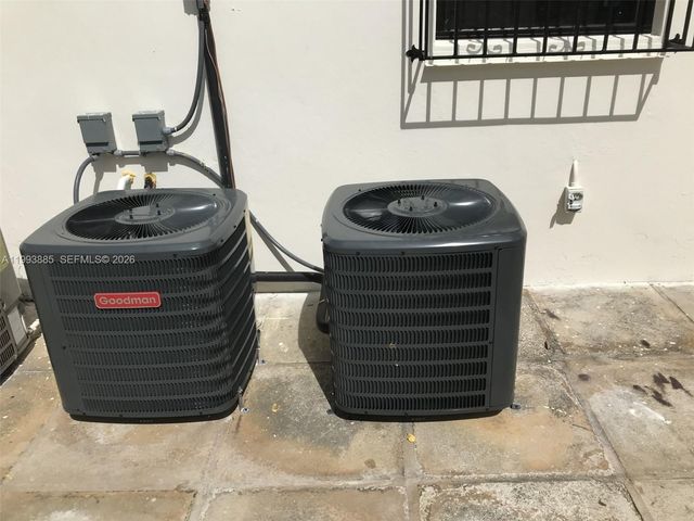 2362 NW 34th St 2, Miami, FL 33142