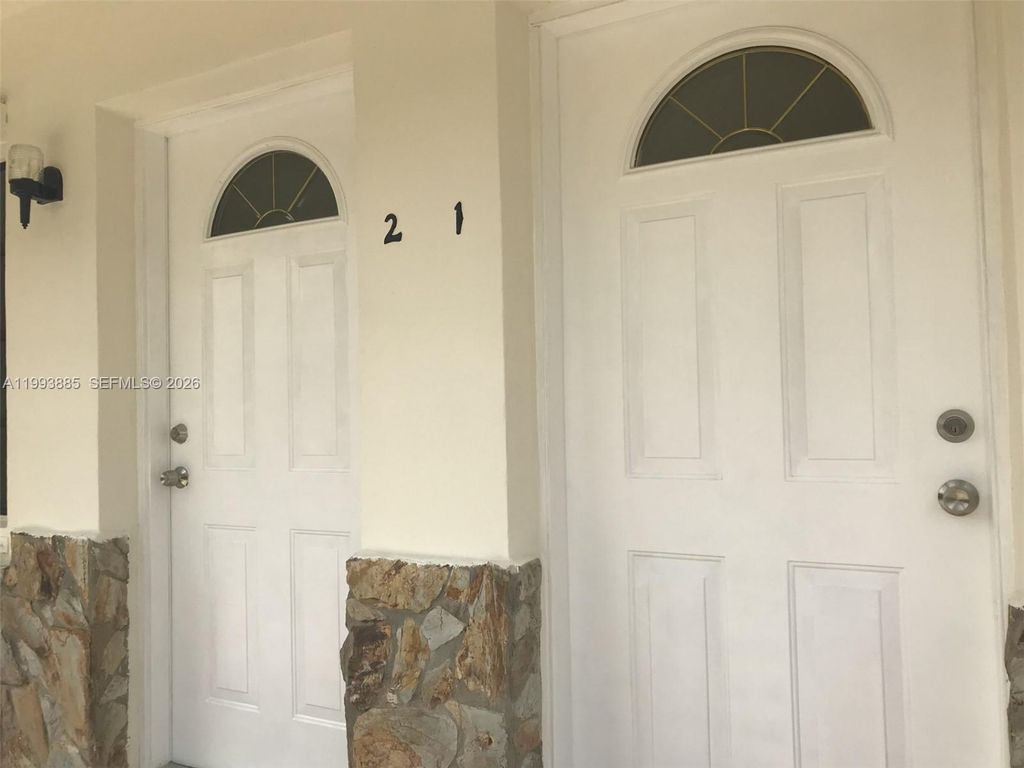 2362 NW 34th St 2, Miami, FL 33142