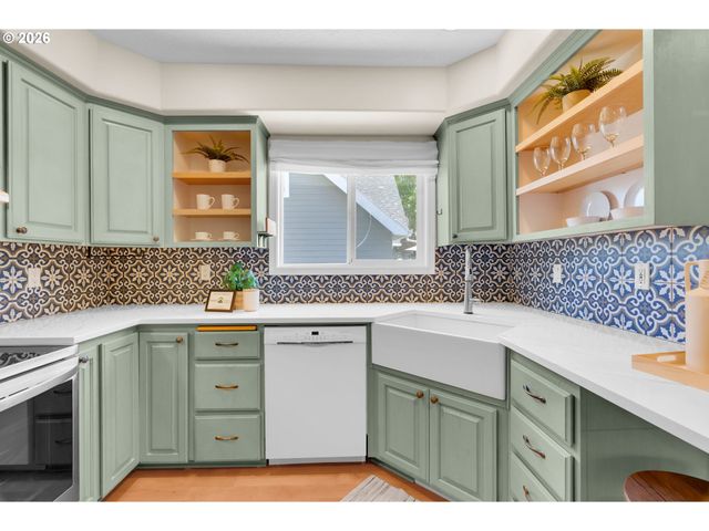 6028 Se Gladstone St, Portland, OR 97206