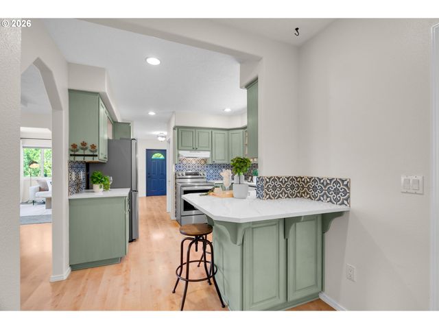 6028 Se Gladstone St, Portland, OR 97206