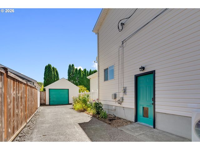 6028 Se Gladstone St, Portland, OR 97206
