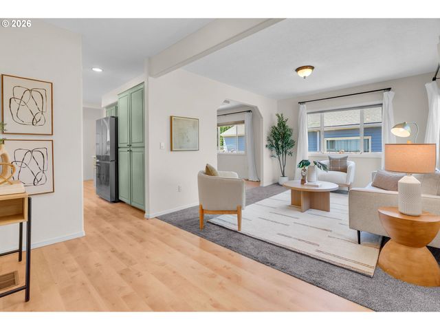 6028 Se Gladstone St, Portland, OR 97206