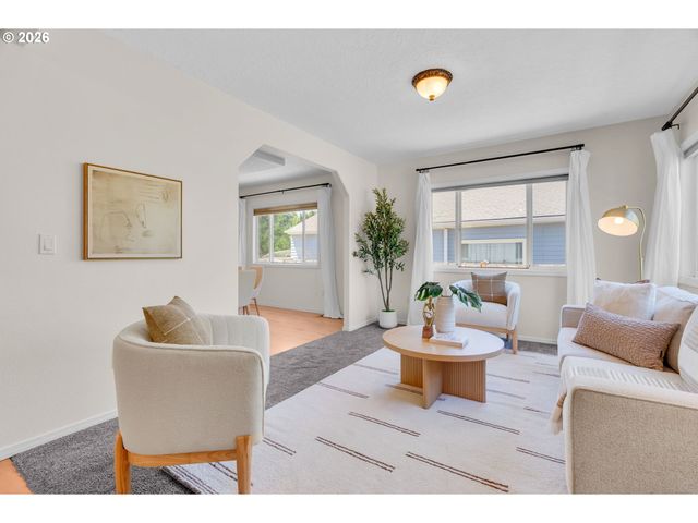 6028 Se Gladstone St, Portland, OR 97206