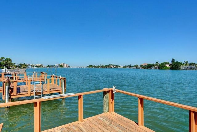 10265 GULF BOULEVARD A301, St Petersburg, FL 33706