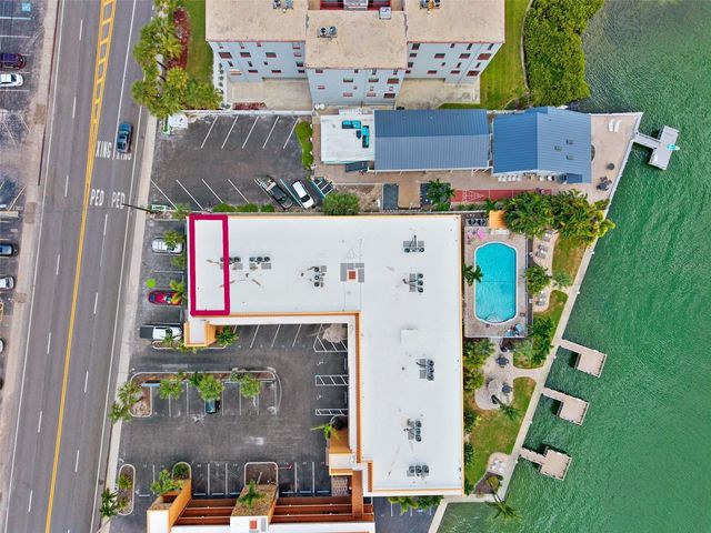 10265 GULF BOULEVARD A301, St Petersburg, FL 33706