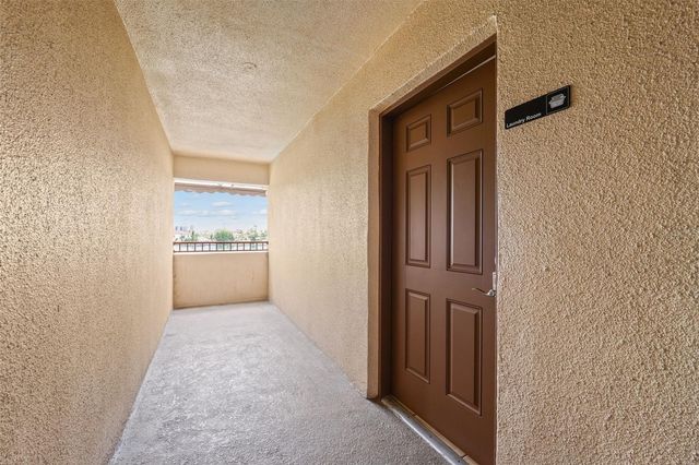 10265 GULF BOULEVARD A301, St Petersburg, FL 33706