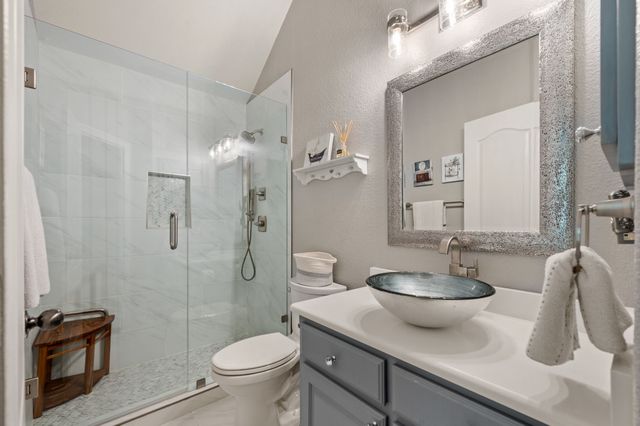 6024 Frost Street, North Richland Hills, TX 76180