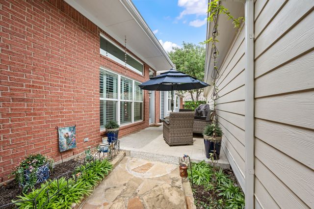 6024 Frost Street, North Richland Hills, TX 76180