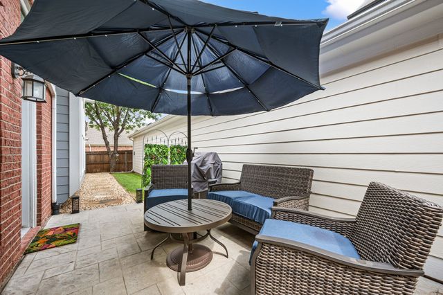 6024 Frost Street, North Richland Hills, TX 76180