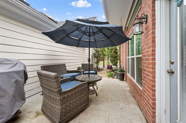 6024 Frost Street, North Richland Hills, TX 76180