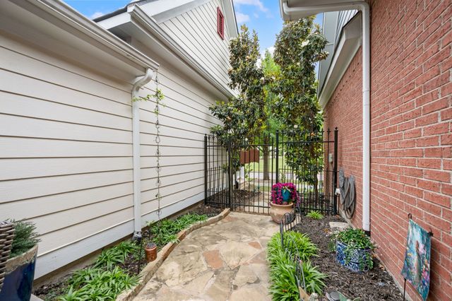 6024 Frost Street, North Richland Hills, TX 76180