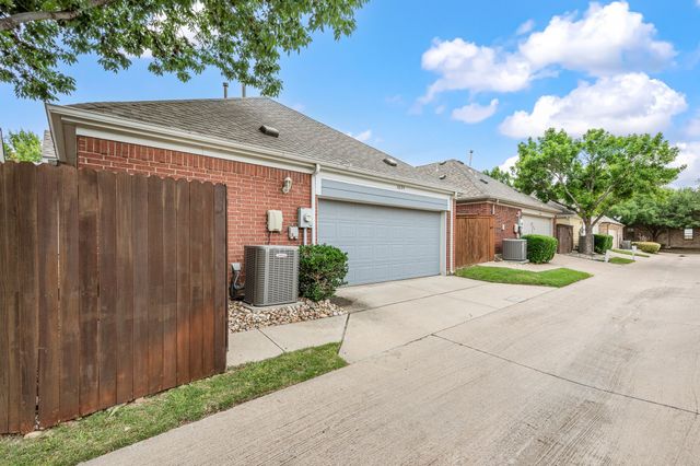 6024 Frost Street, North Richland Hills, TX 76180