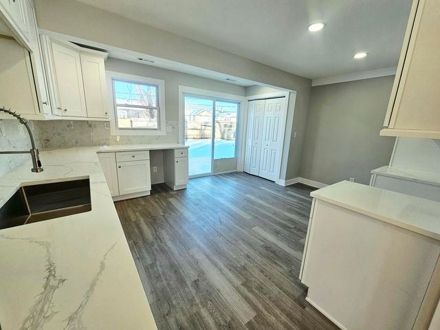 1563 177th Place, Hammond, IN 46324