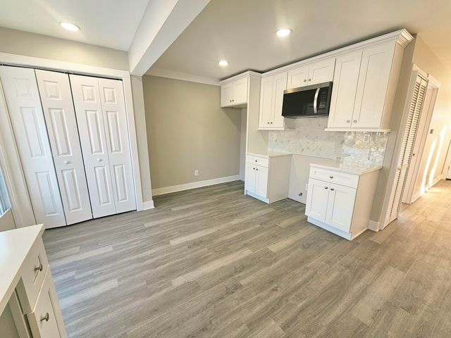 1563 177th Place, Hammond, IN 46324