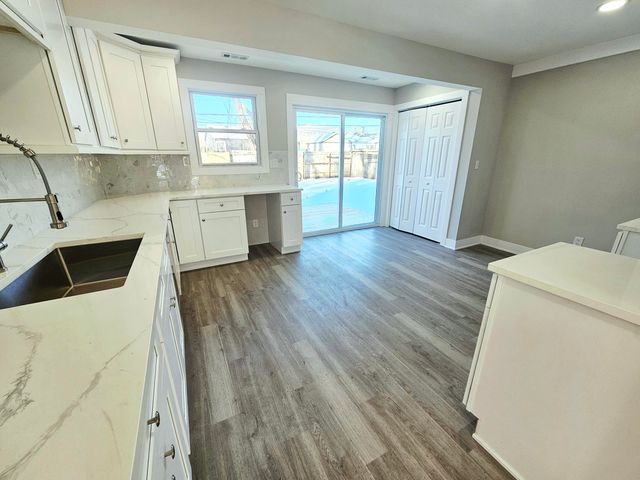 1563 177th Place, Hammond, IN 46324