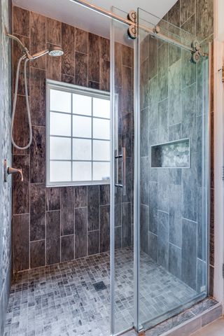 206 Kiowa Ct, White House, TN 37188