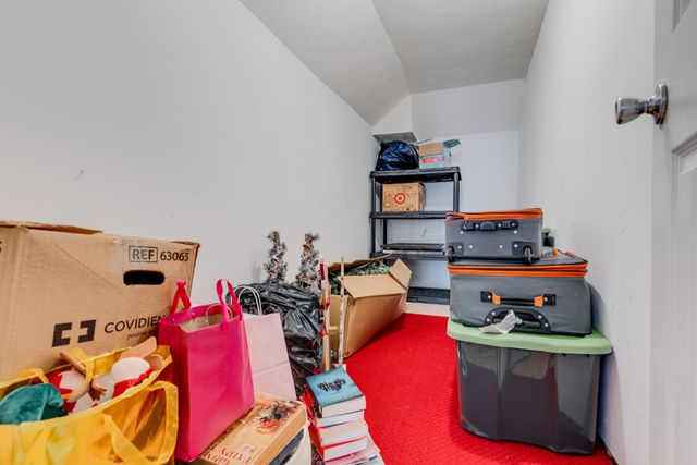 206 Kiowa Ct, White House, TN 37188