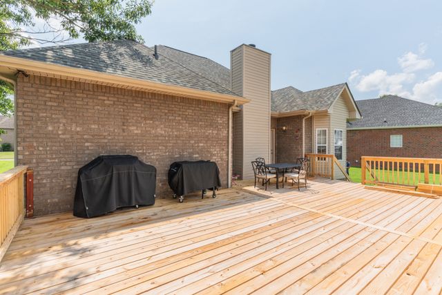 206 Kiowa Ct, White House, TN 37188